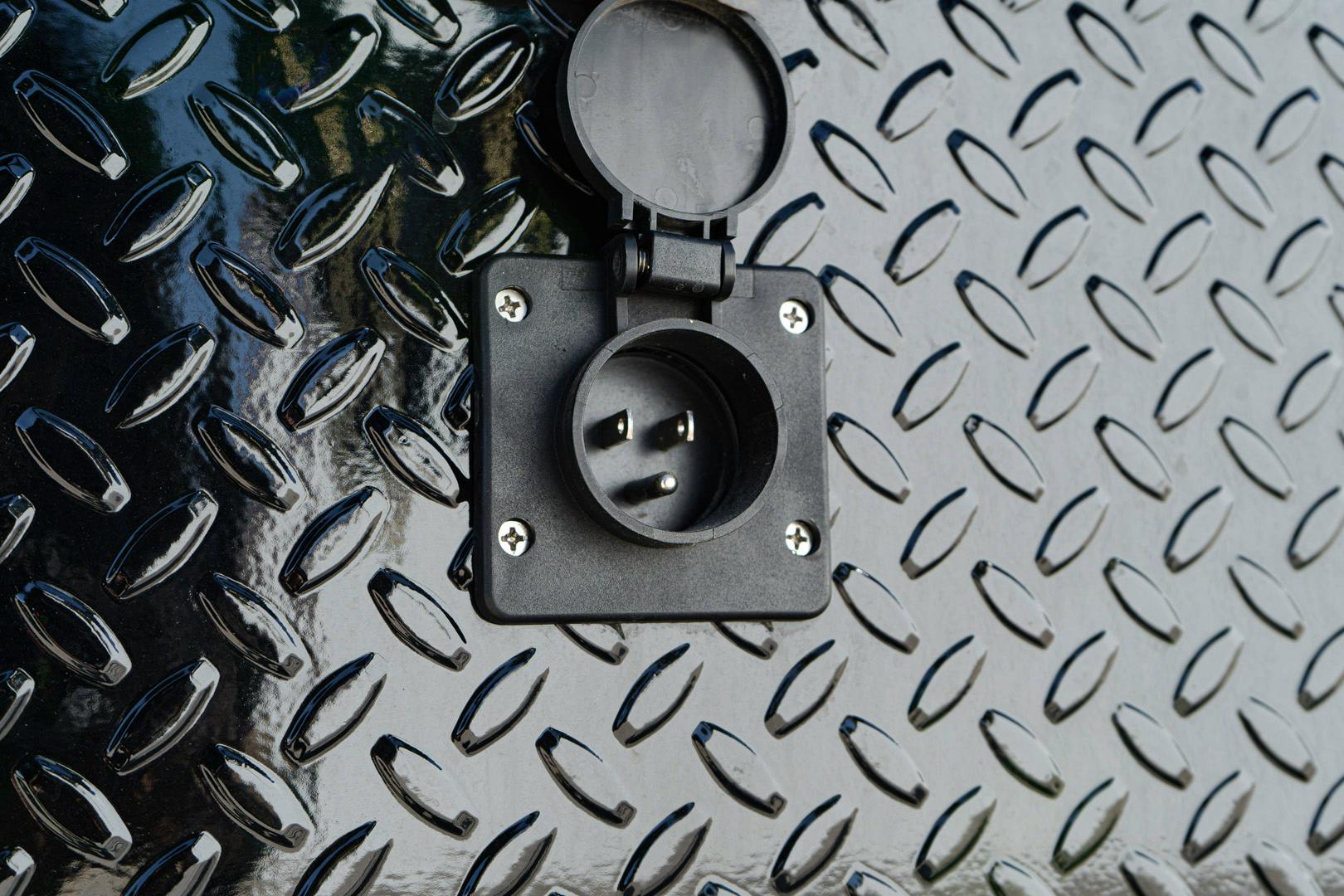 PJ Trailers 14'x83" GN Telescopic Dump Trailer w/ 3' Sides (DT) - Image 11