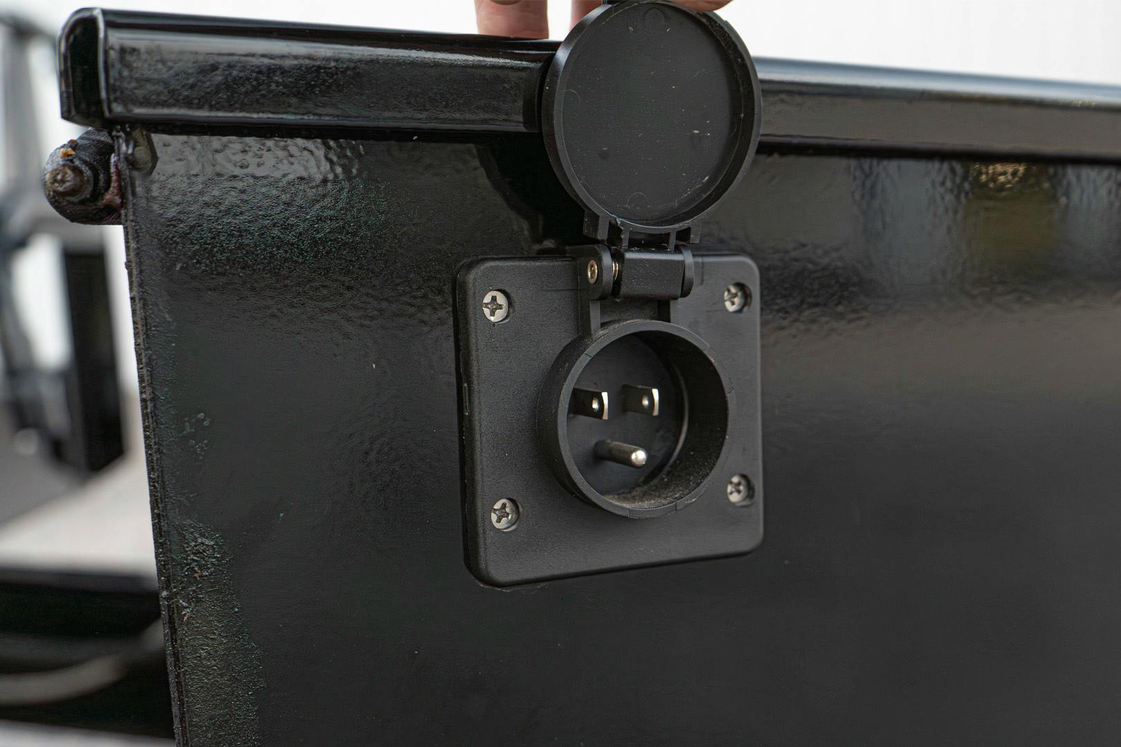 PJ Trailers 20'x82" Powered Full Deck Tilt Trailer (TF) - Image 10