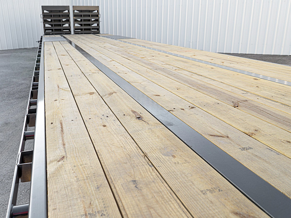 ARC Trailers 40'x102" 24K Gooseneck Flatbed Trailer w/ Duals (GDD) - Image 2