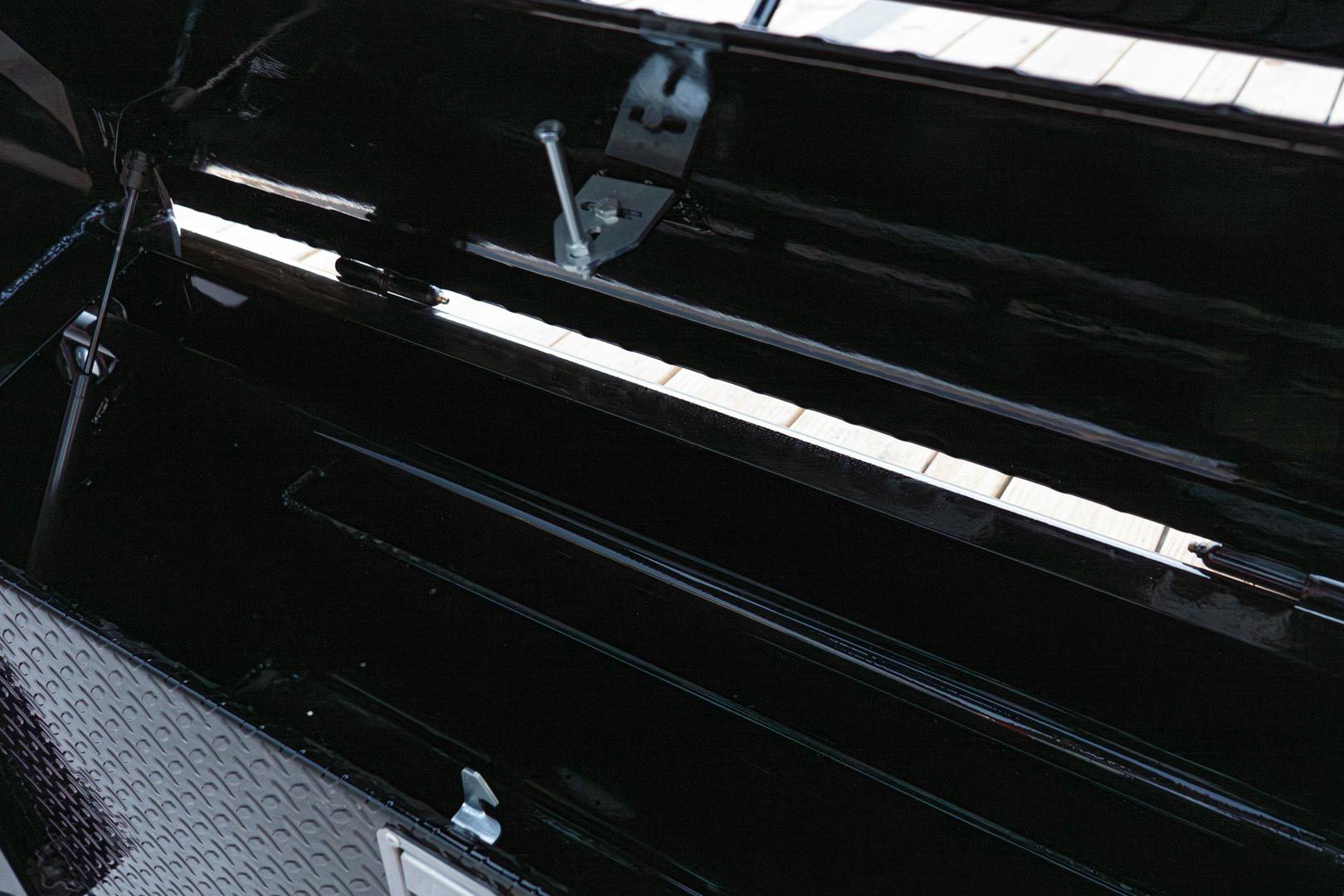 PJ Trailers 40'x102" Gooseneck Low Pro Flatbed Trailer w/ Duals (LD) - Image 9