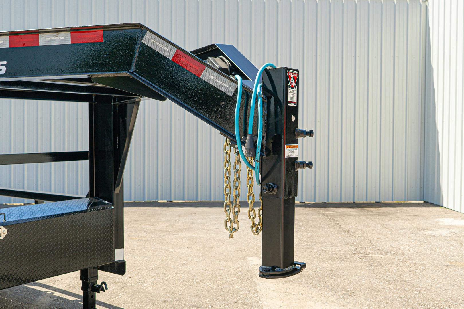 PJ Trailers 24'x83" Gooseneck Angle Pipetop Equipment Trailer (P8) - Stock #87572 - Image 7 of 22