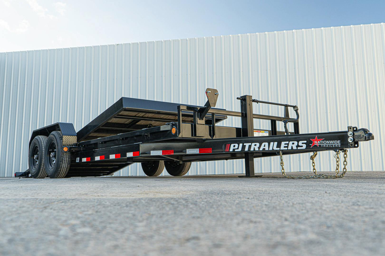 PJ Trailers 20'x82" 6" Channel Equipment Gravity Tilt Trailer (T6) - Stock #87573 - Image 5 of 18