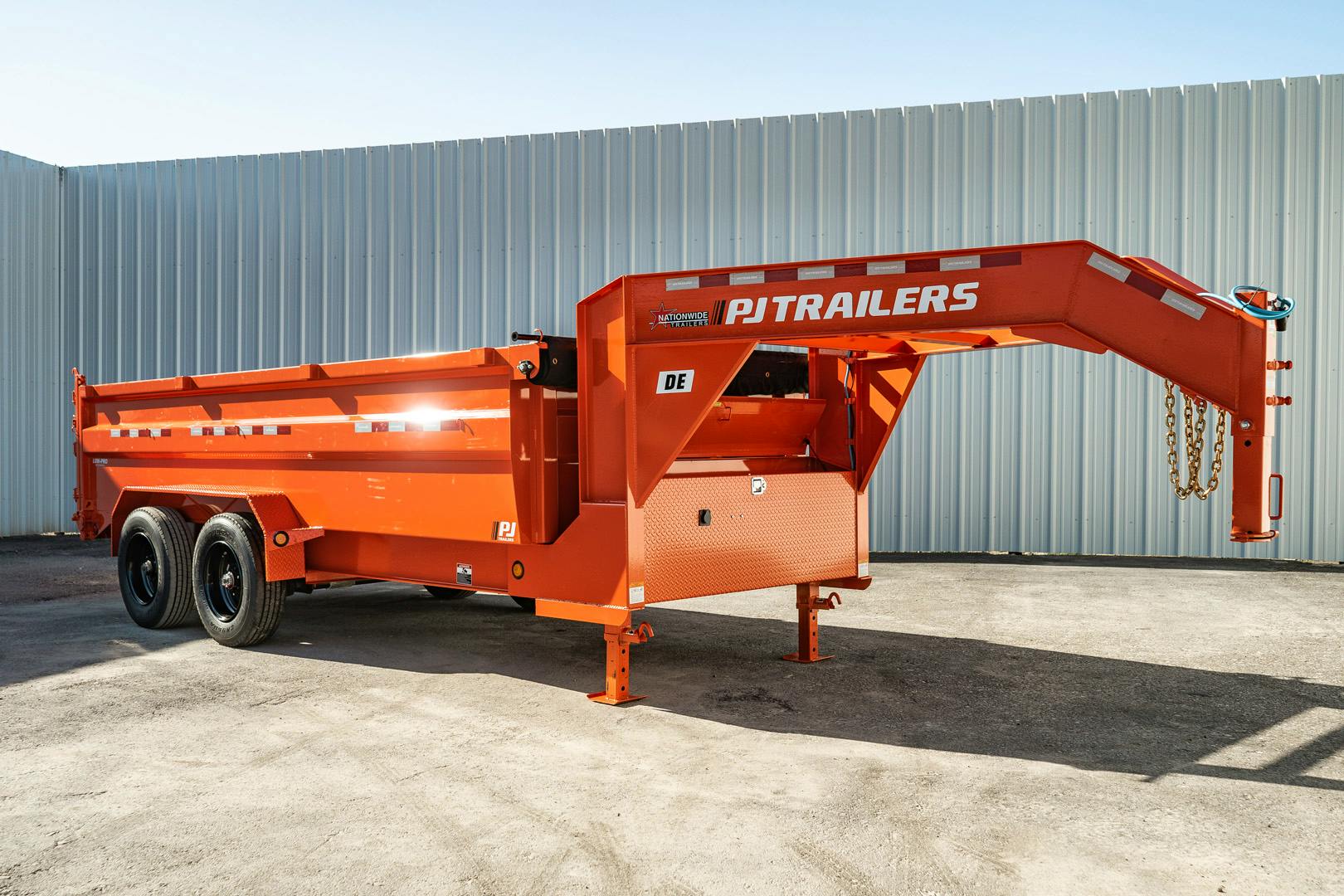 PJ Trailers 16'x83" Gooseneck HD Low Pro Dump Trailer w/ 3' Sides (DE) - Stock #87666 - Image 4 of 32