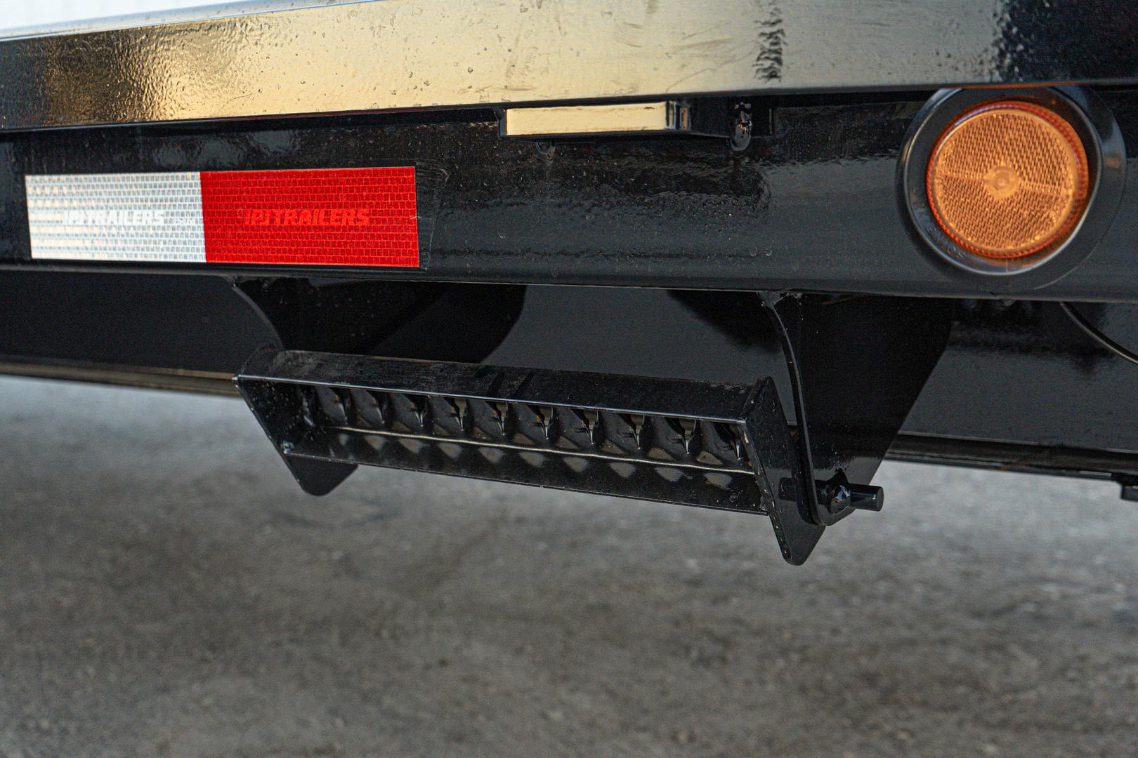 PJ Trailers 40'x102" 18k Gooseneck Flatbed Trailer w/ Singles (LX) - Stock #87685 - Image 16 of 27