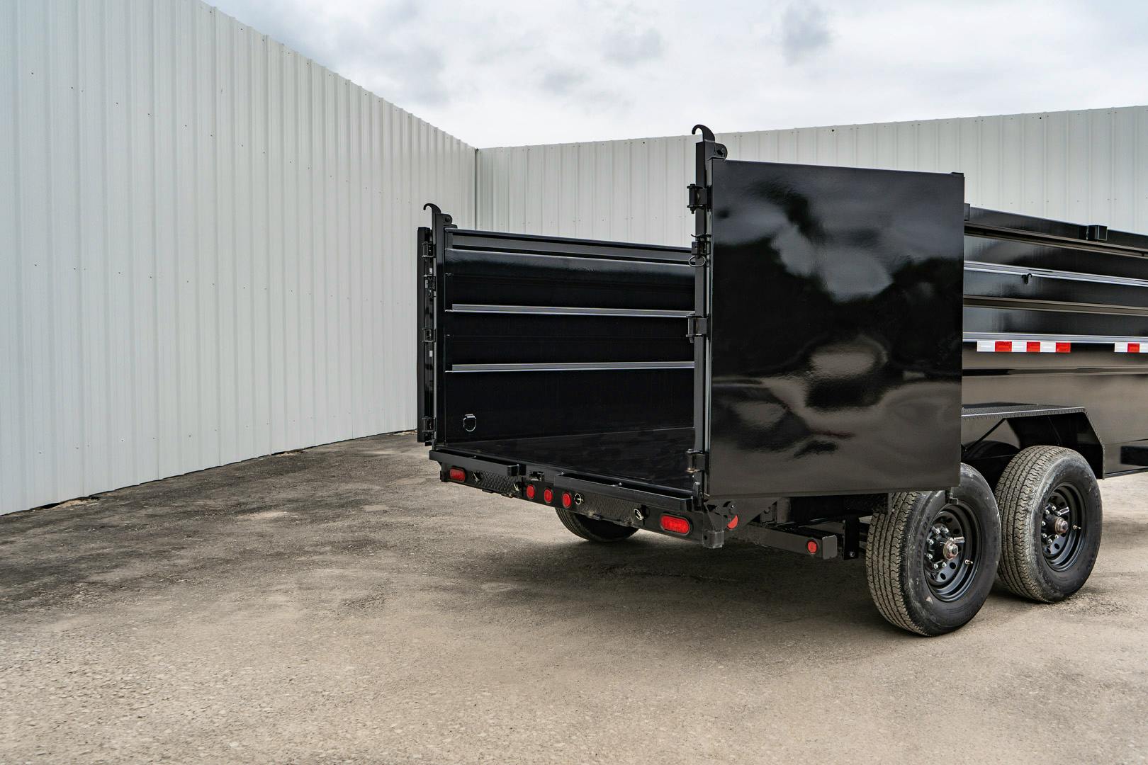 PJ Trailers 14'x83" 18k GN Low Pro Dump Trailer w/ 4' Sides (DX) - Stock #87692 - Image 27 of 34