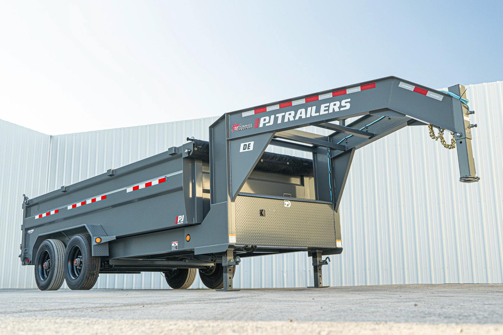 PJ Trailers 16'x83" Gooseneck HD Low Pro Dump Trailer w/ 3' Sides (DE) - Stock #87696 - Image 6 of 32
