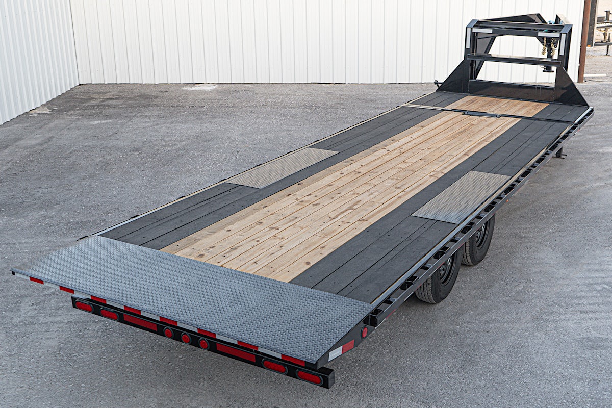 PJ Trailers 26'x102" Gooseneck Deckover Power Tilt Trailer (T8) - Stock #87730 - Image 18 of 23 PJ Trailers 26'x102" Gooseneck Deckover Power Tilt Trailer (T8) - Stock #87730 - Image 18 of 23