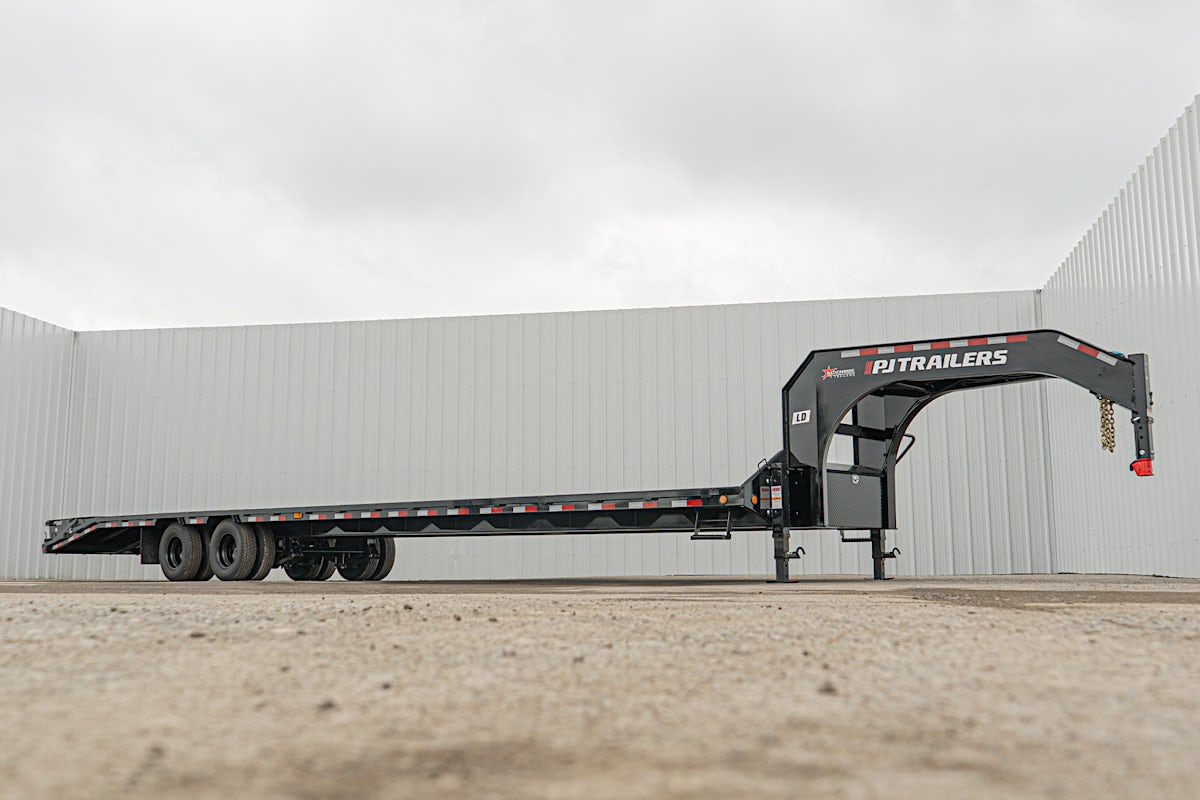 PJ Trailers 40'x102" Gooseneck Low Pro Flatbed Trailer w/ Duals (LD) - Stock #87749 - Image 8 of 28 PJ Trailers 40'x102" Gooseneck Low Pro Flatbed Trailer w/ Duals (LD) - Stock #87749 - Image 8 of 28