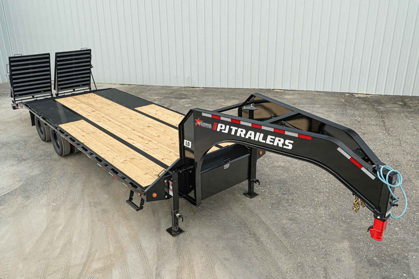 PJ Trailers 25'x102" Gooseneck Low Pro Flatbed Trailer w/ Duals (LD) - Stock #87761 - Image 10 of 26
