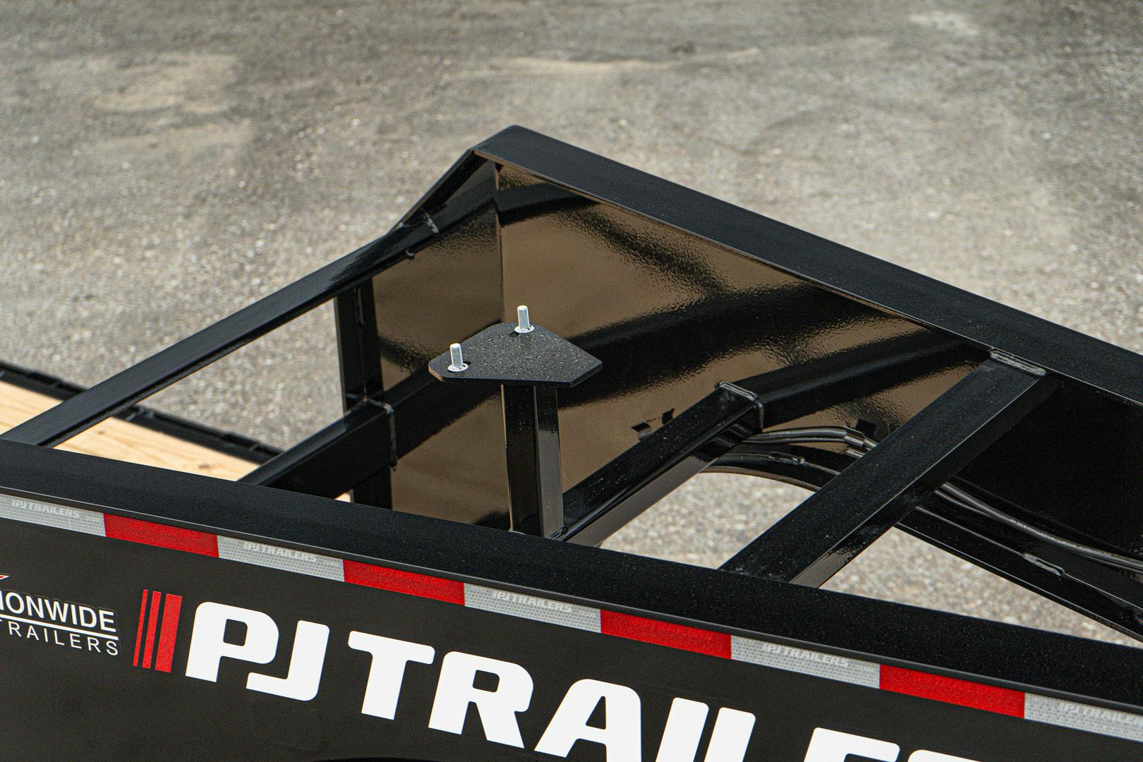 PJ Trailers 25'x102" Gooseneck Low Pro Flatbed Trailer w/ Duals (LD) - Stock #87761 - Image 11 of 26