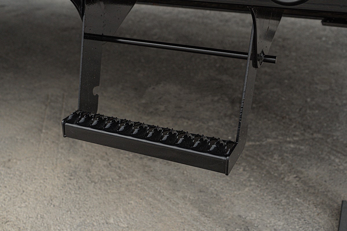 PJ Trailers 25'x102" Gooseneck Low Pro Flatbed Trailer w/ Duals (LD) - Stock #87761 - Image 18 of 26 PJ Trailers 25'x102" Gooseneck Low Pro Flatbed Trailer w/ Duals (LD) - Stock #87761 - Image 18 of 26