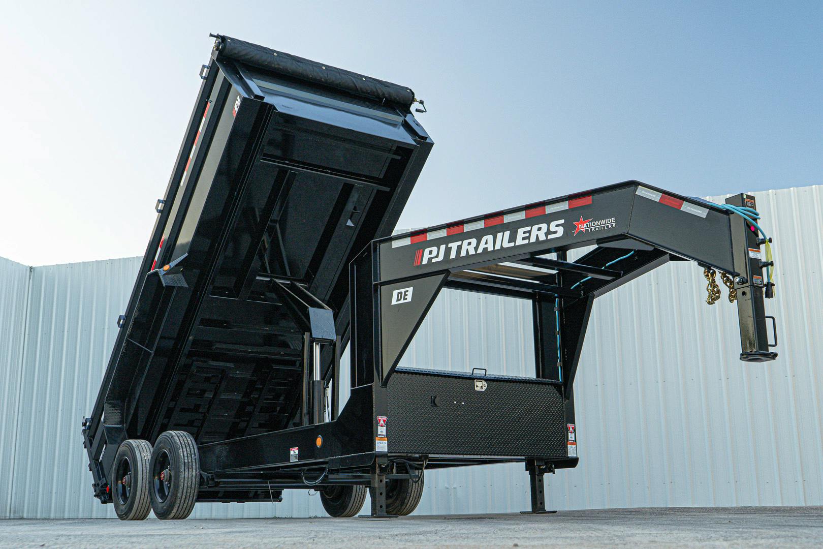 PJ Trailers 16'x83" Gooseneck HD Low Pro Dump Trailer w/ 3' Sides (DE) - Stock #87799 - Image 5 of 32