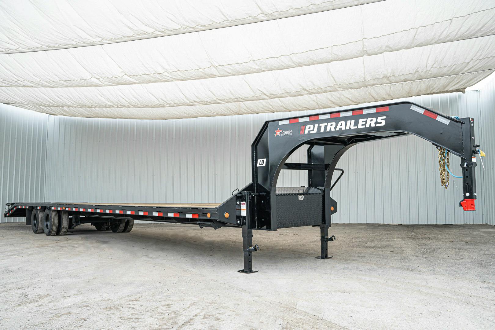PJ Trailers 40'x102" Gooseneck Low Pro Flatbed Trailer w/ Duals (LD) - Stock #87810 - Image 3 of 19