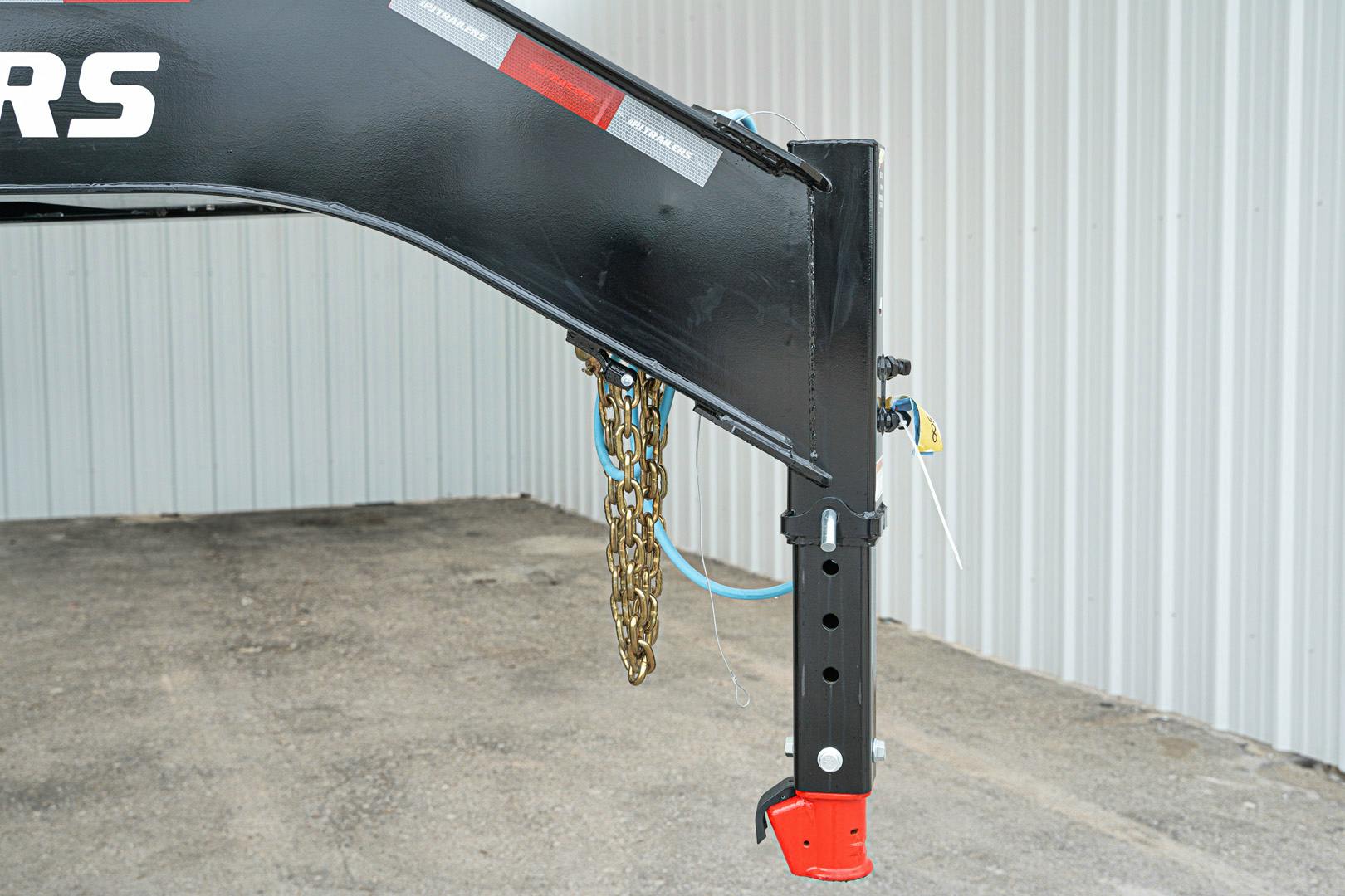 PJ Trailers 40'x102" Gooseneck Low Pro Flatbed Trailer w/ Duals (LD) - Stock #87810 - Image 5 of 19