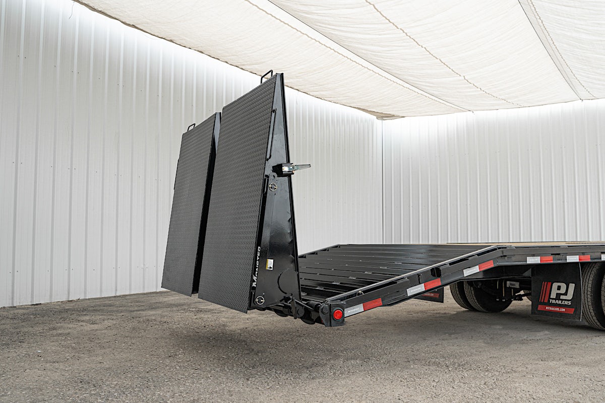 PJ Trailers 40'x102" Gooseneck Low Pro Flatbed Trailer w/ Duals (LD) - Stock #87810 - Image 15 of 19 PJ Trailers 40'x102" Gooseneck Low Pro Flatbed Trailer w/ Duals (LD) - Stock #87810 - Image 15 of 19