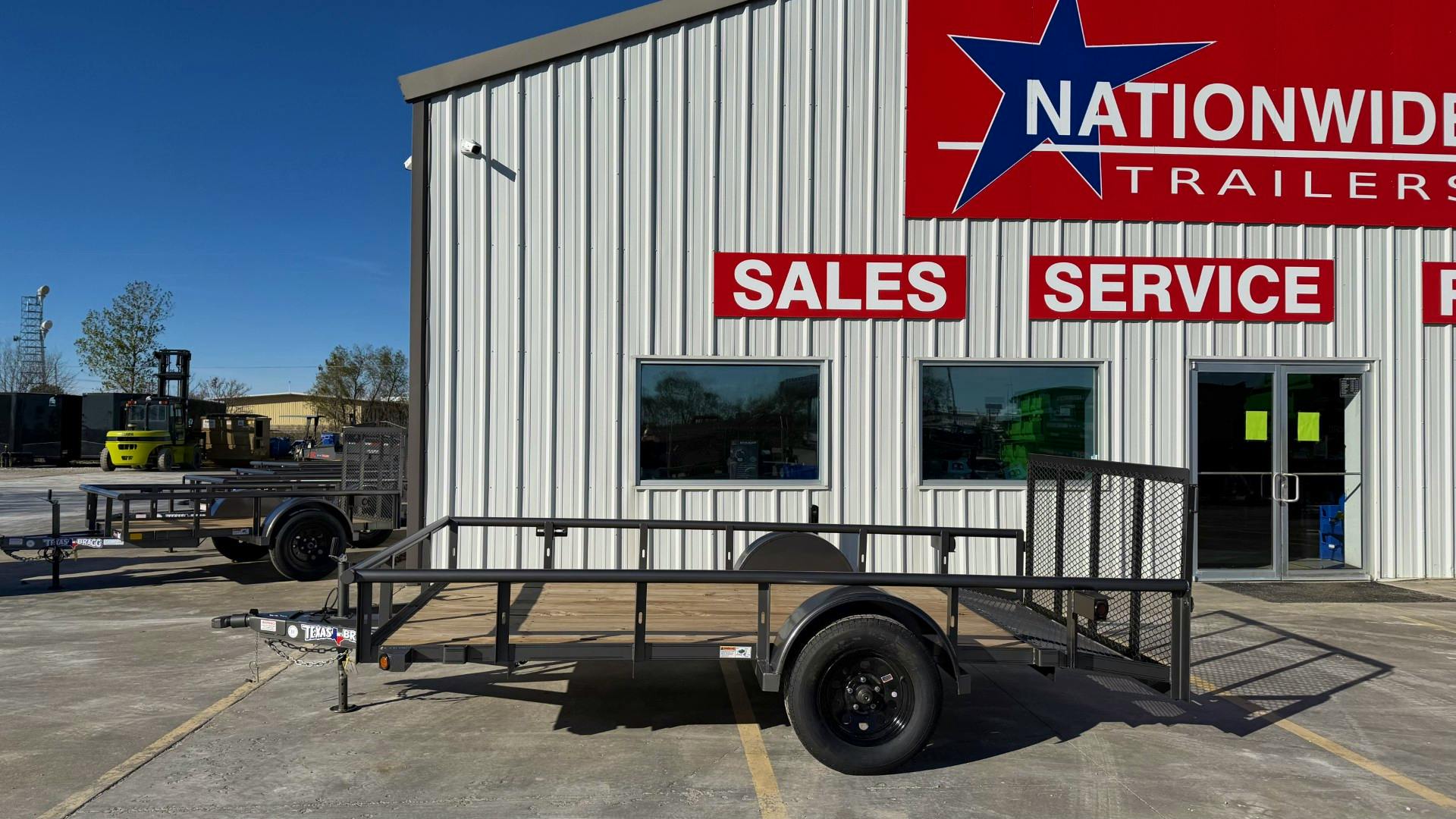 Texas Bragg 12'x77" Utility Trailer w/ 3' Gate & 2' Dovetail (U1) - Stock #87928 - Image 4 of 4