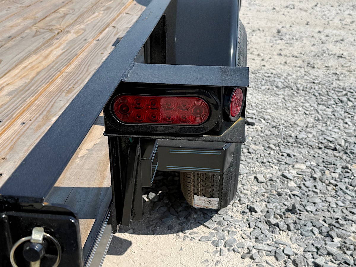 Texas Bragg 8'x60" Utility Trailer w/ 4' Gate (U1) - Stock #87940 - Image 3 of 5 Texas Bragg 8'x60" Utility Trailer w/ 4' Gate (U1) - Stock #87940 - Image 3 of 5