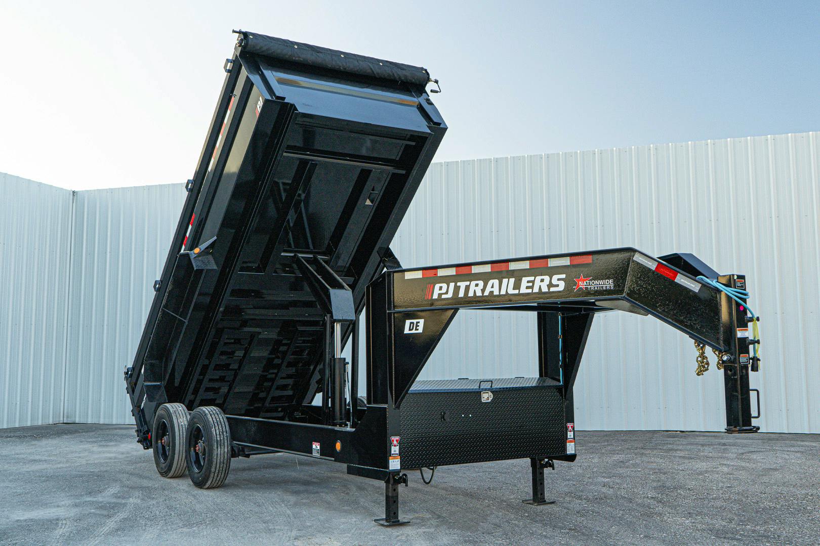 PJ Trailers 16'x83" Gooseneck HD Low Pro Dump Trailer w/ 3' Sides (DE) - Stock #87985 - Image 3 of 32