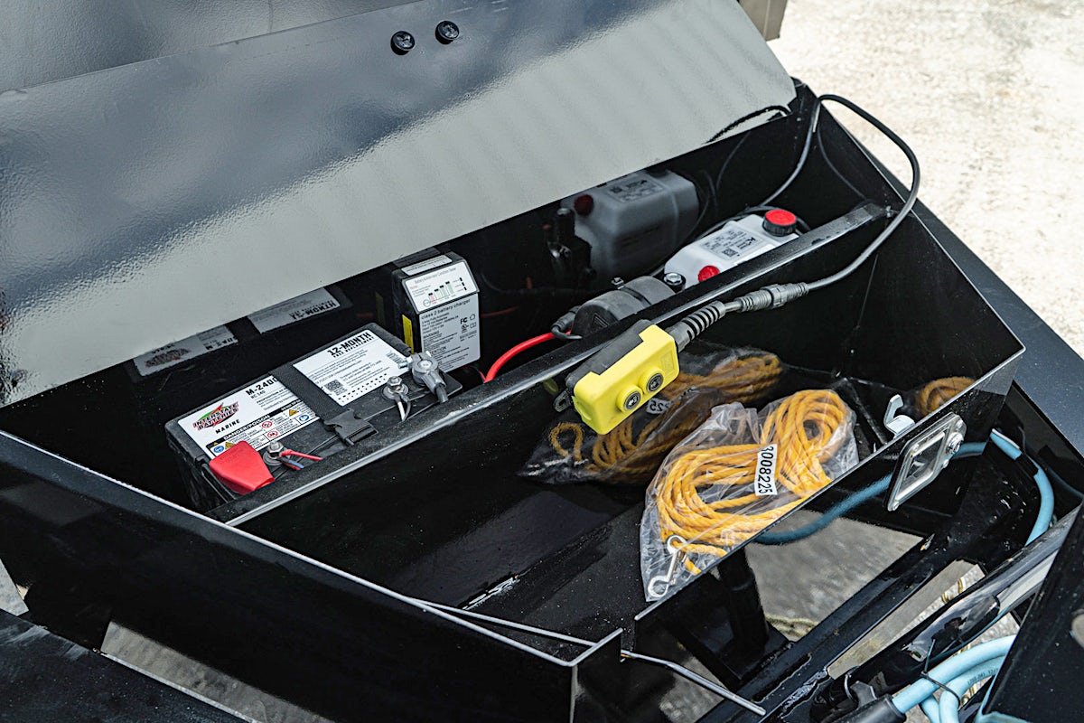 PJ Trailers 16'x83" HD Low Pro Dump Trailer w/ 3' Sides (DE) - Stock #87992 - Image 8 of 27 PJ Trailers 16'x83" HD Low Pro Dump Trailer w/ 3' Sides (DE) - Stock #87992 - Image 8 of 27