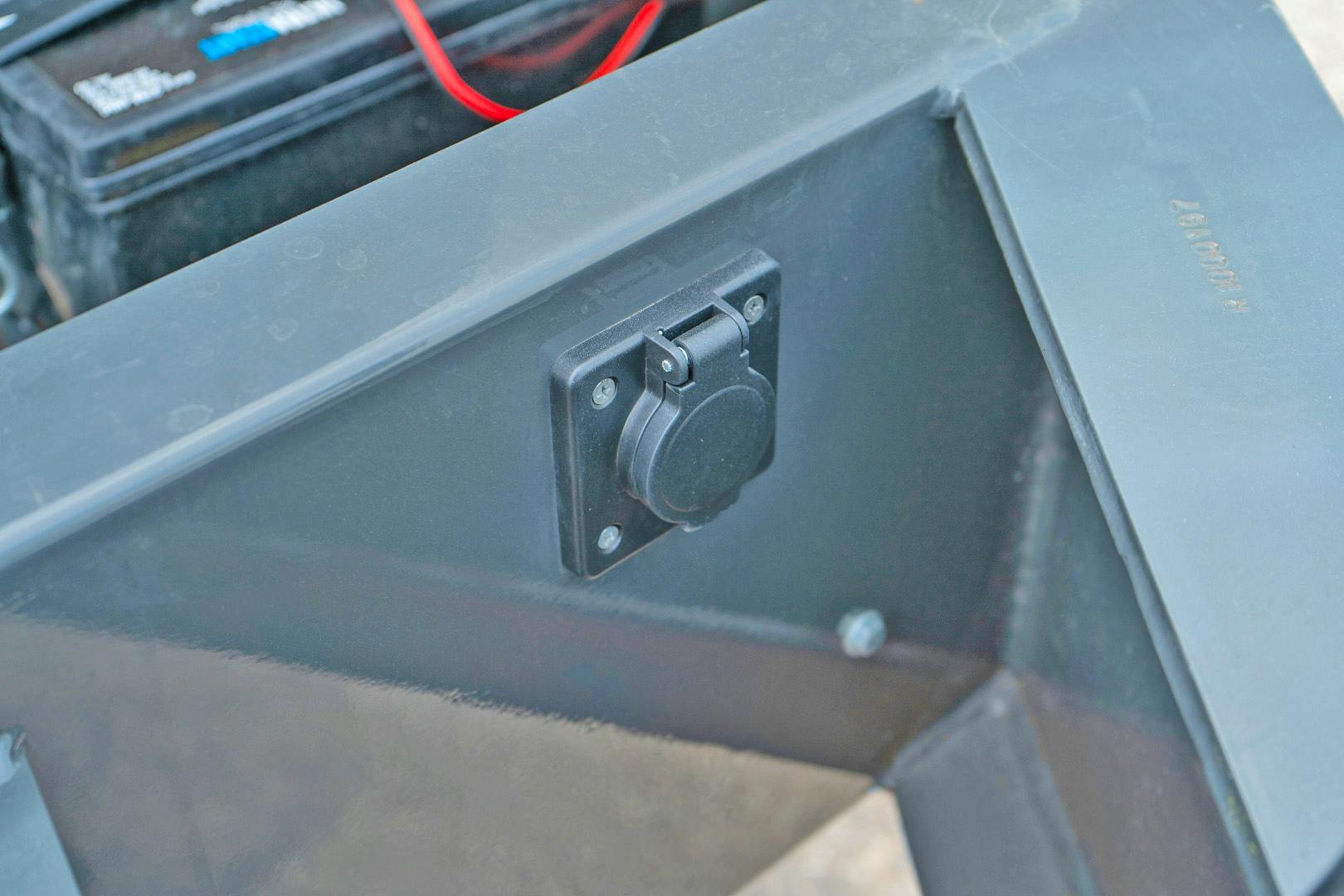 ARC Trailers 14'x83" Telescopic Dump Trailer w/ 3' Sides (BDT) - Stock #88014 - Image 8 of 15