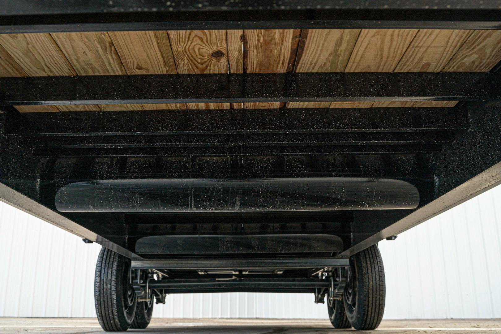 PJ Trailers 24'x102" Gooseneck Low Pro Flatbed Trailer w/ Singles (LS) - Stock #88018 - Image 9 of 17