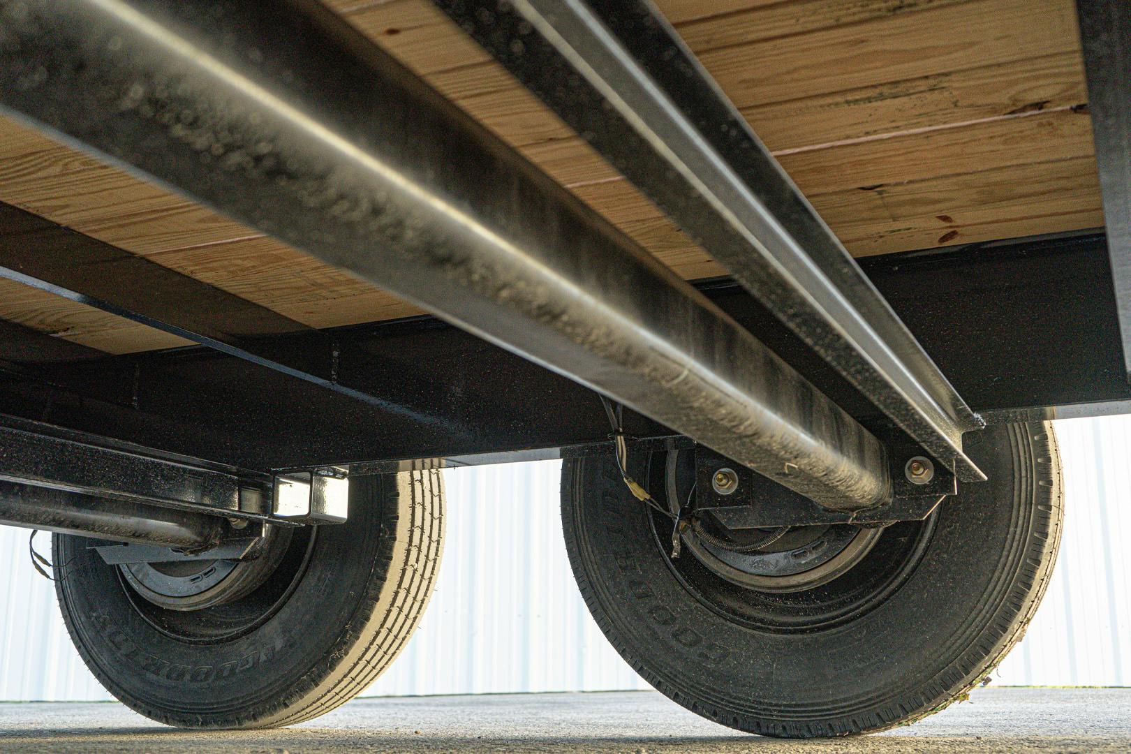 PJ Trailers 24'x102" Gooseneck 10" Pro I-Beam S/W Equipment Trailer (H7) - Stock #88090 - Image 13 of 17