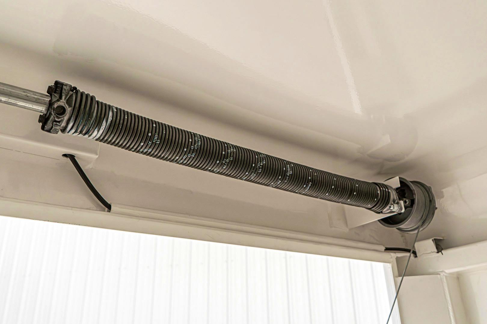 LoneStar 6.5'x16' 14k Steel Enclosed Cargo Trailer w/ Rear Ramp Door (C2) - Stock #88102 - Image 15 of 18