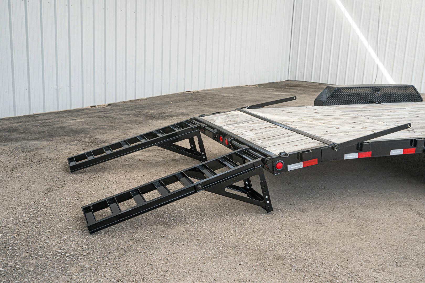 PJ Trailers 24'x83" Gooseneck 6" Channel Equipment Trailer (CC) - Stock #88127 - Image 11 of 16