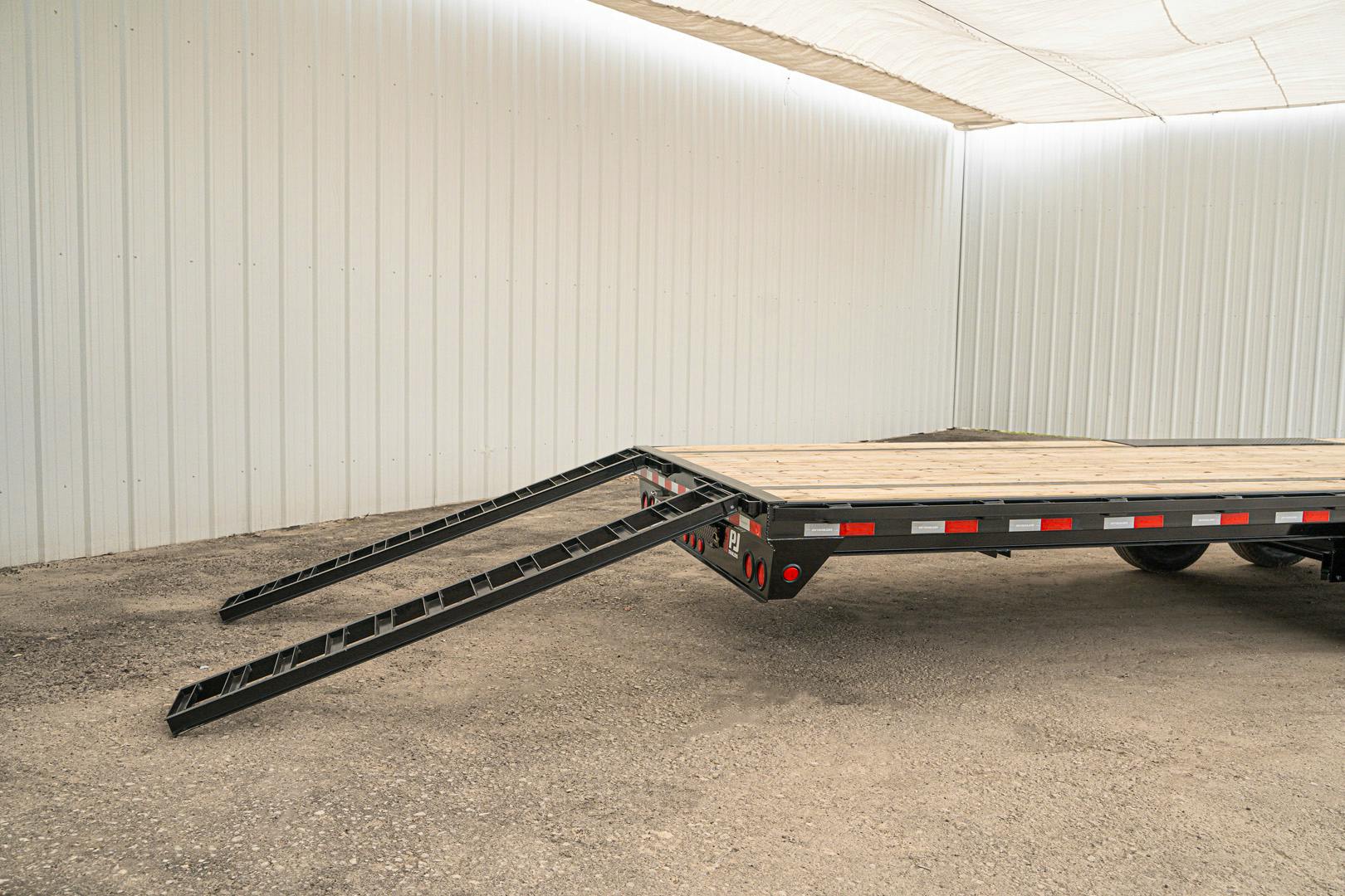 PJ Trailers 40'x102" 18k Gooseneck Flatbed Trailer w/ Singles (LX) - Stock #88162 - Image 13 of 17