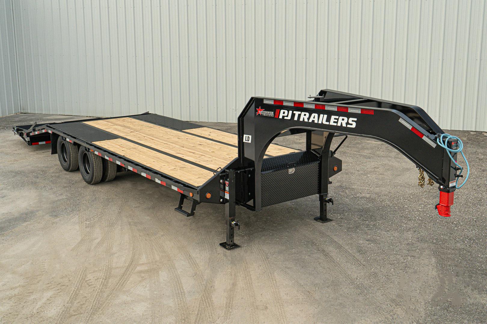PJ Trailers 25'x102" Gooseneck Low Pro Flatbed Trailer w/ Duals (LD) - Stock #88173 - Image 3 of 28