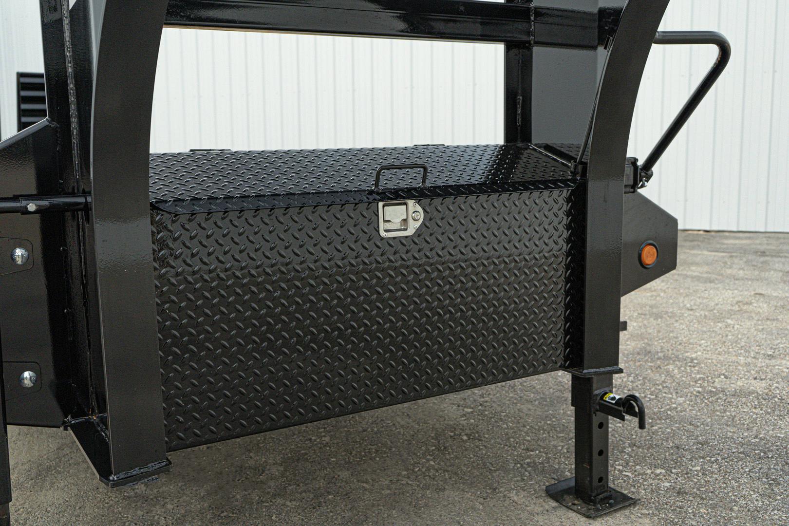 PJ Trailers 25'x102" Gooseneck Low Pro Flatbed Trailer w/ Duals (LD) - Stock #88173 - Image 14 of 28