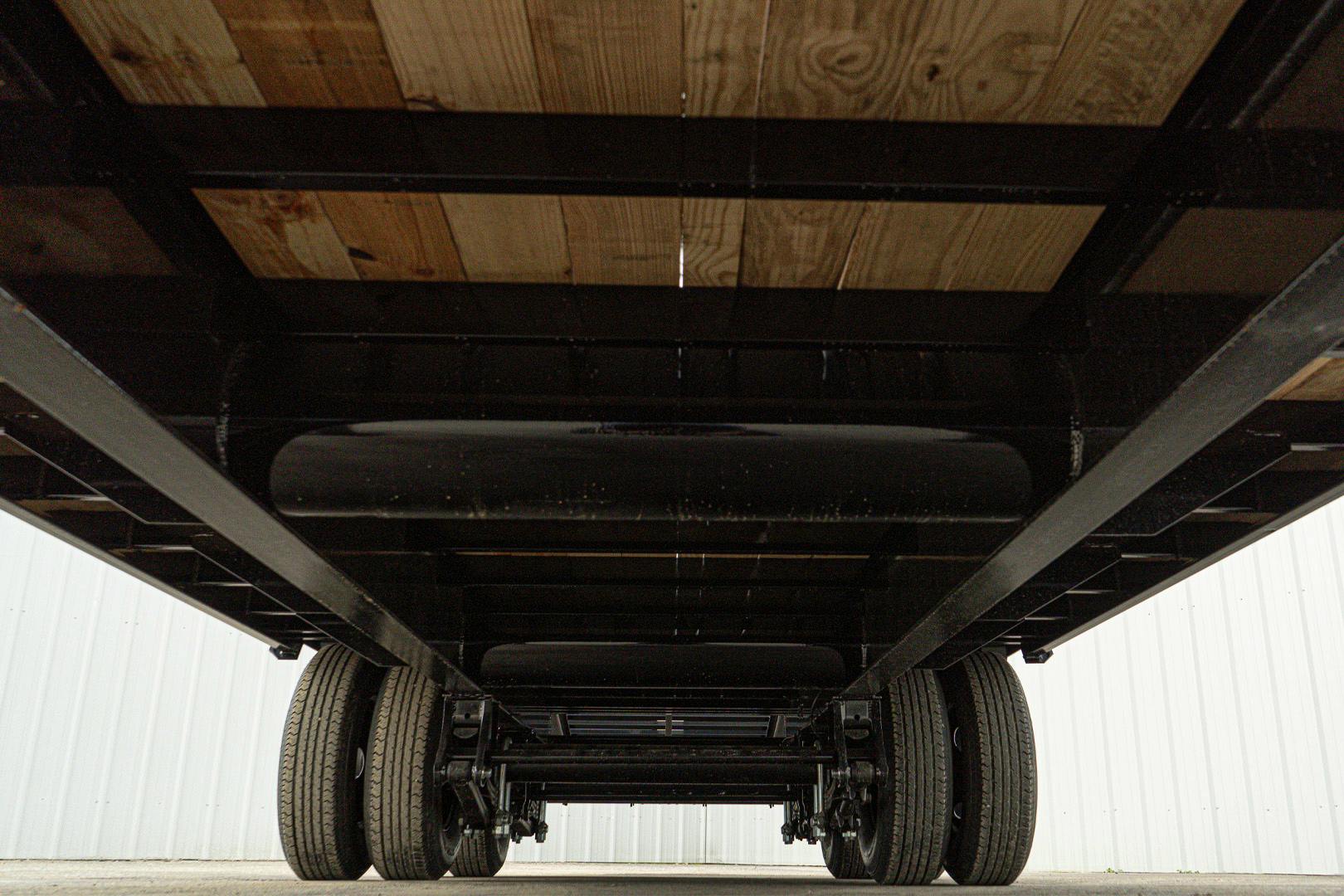 PJ Trailers 25'x102" Gooseneck Low Pro Flatbed Trailer w/ Duals (LD) - Stock #88173 - Image 20 of 28