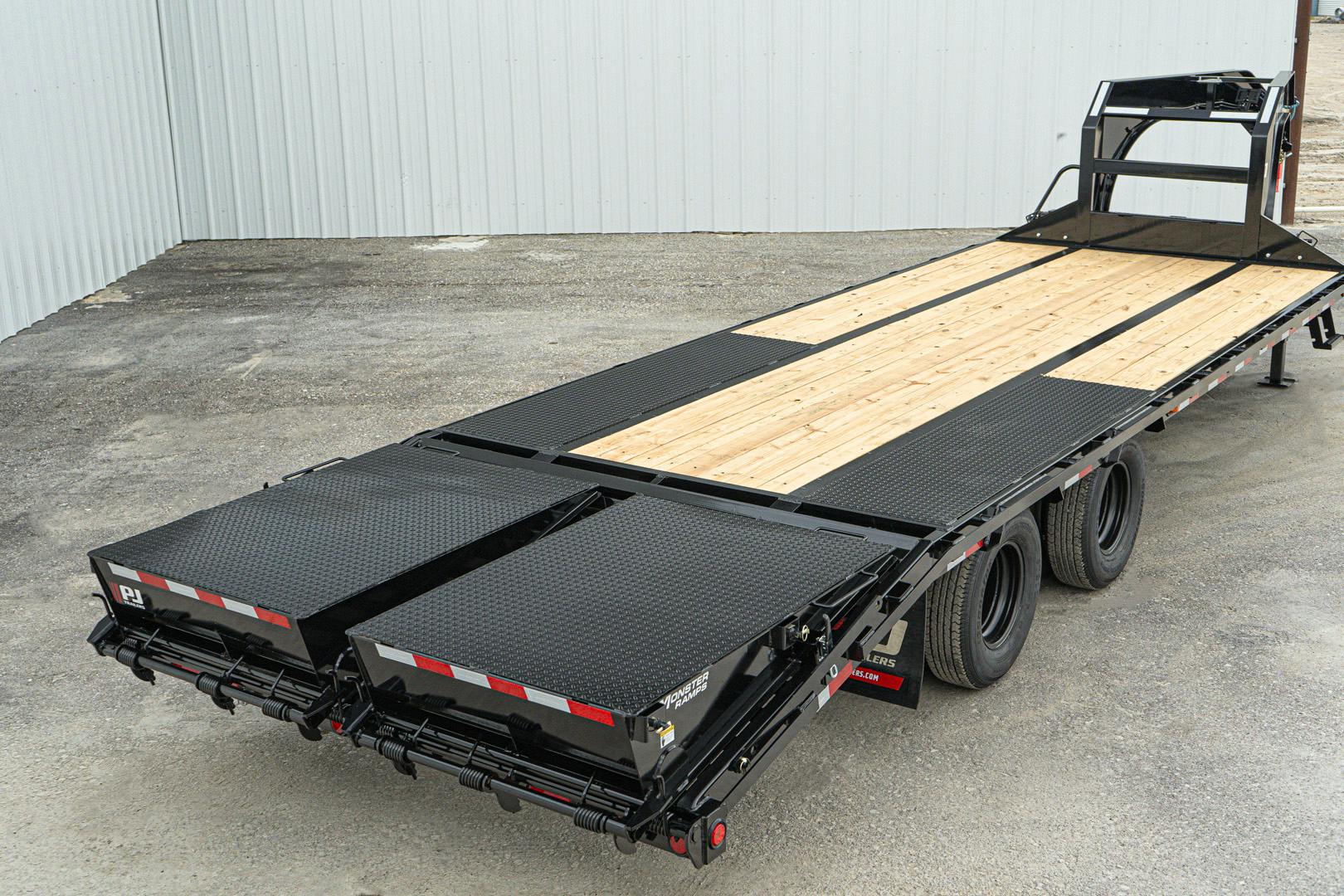 PJ Trailers 25'x102" Gooseneck Low Pro Flatbed Trailer w/ Duals (LD) - Stock #88173 - Image 24 of 28