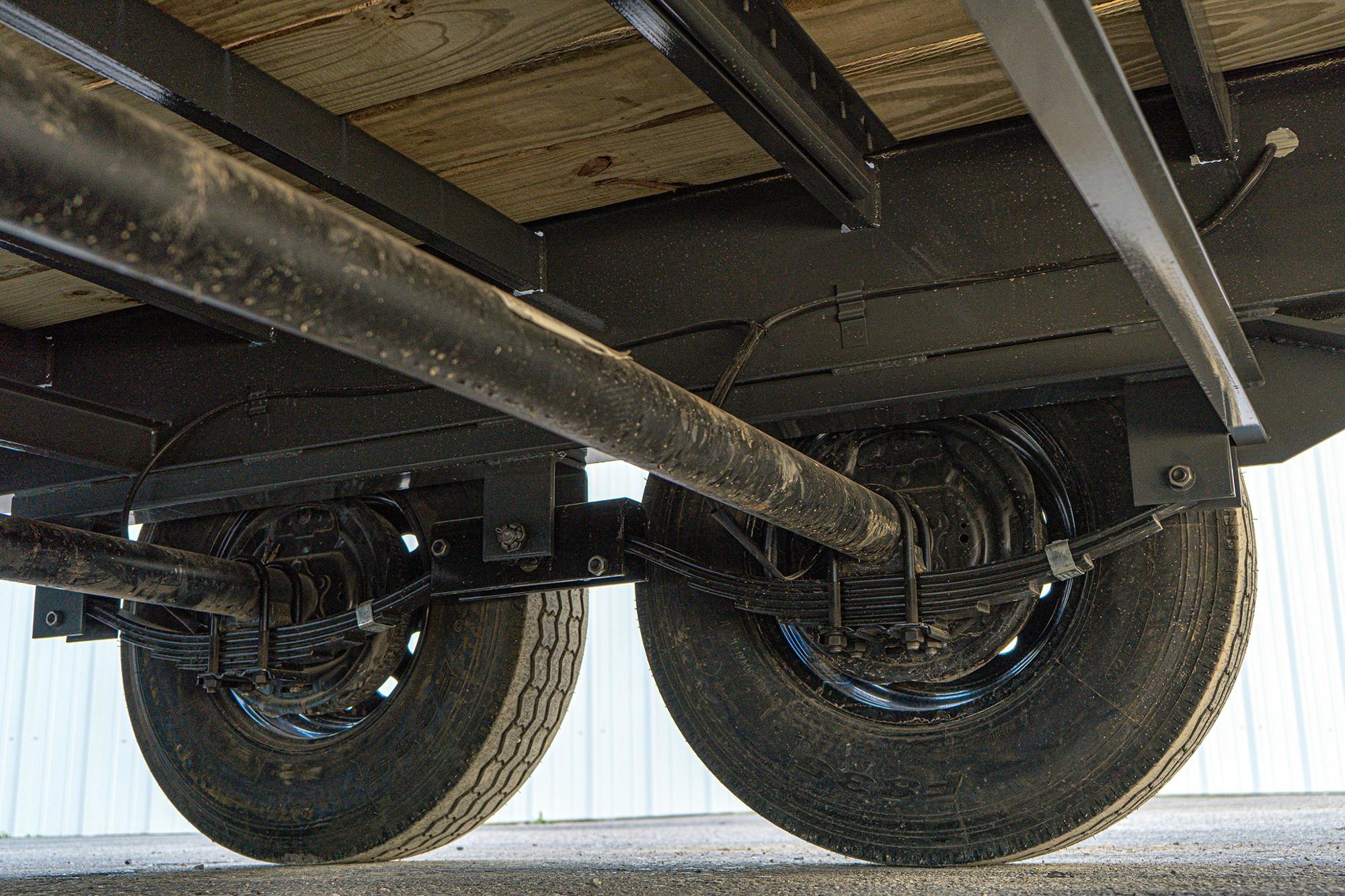 ARC Trailers 32'x102" 14K Gooseneck Flatbed Trailer (GDS) - Stock #88194 - Image 7 of 10