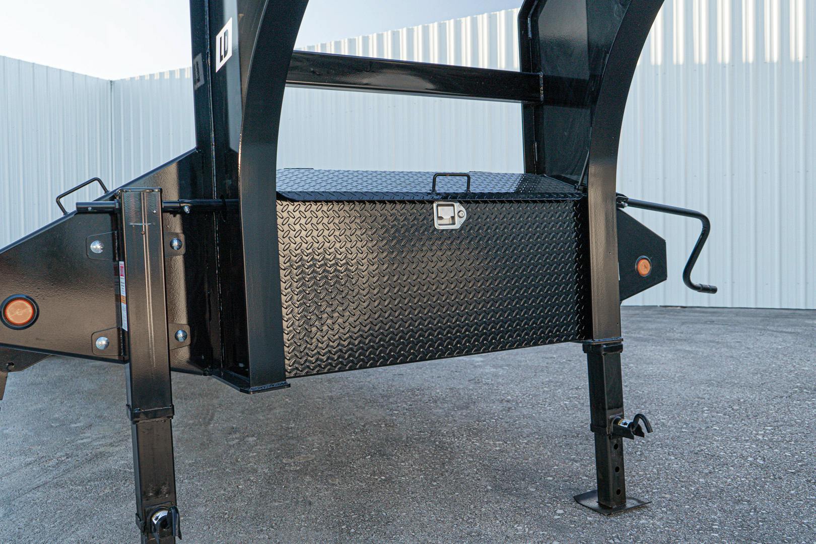 PJ Trailers 32'x102" Gooseneck Low Pro Flatbed Trailer w/ Duals (LD) - Stock #88368 - Image 14 of 27