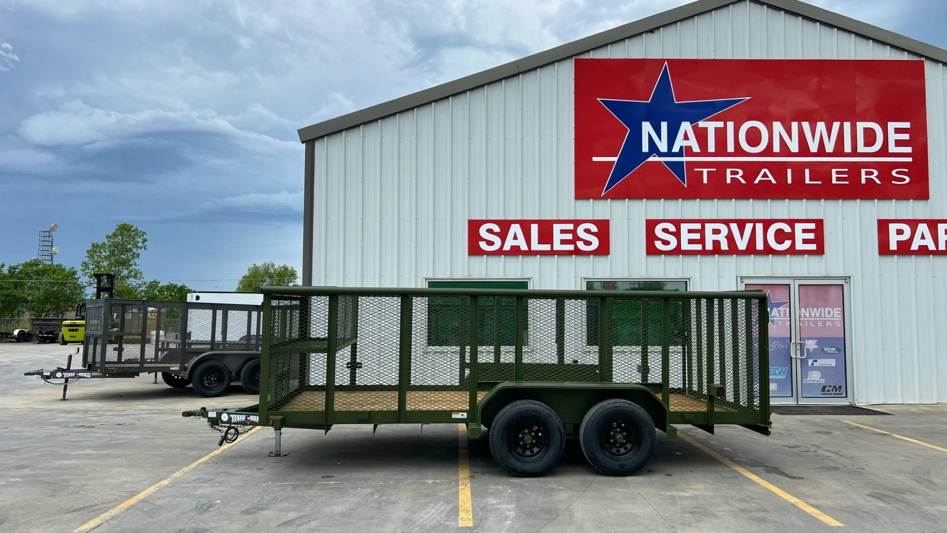 Texas Bragg 16'x83" Landscape Trailer w/ 4' Sides & 4' Gate (L2) - Stock #88377 - Image 5 of 7