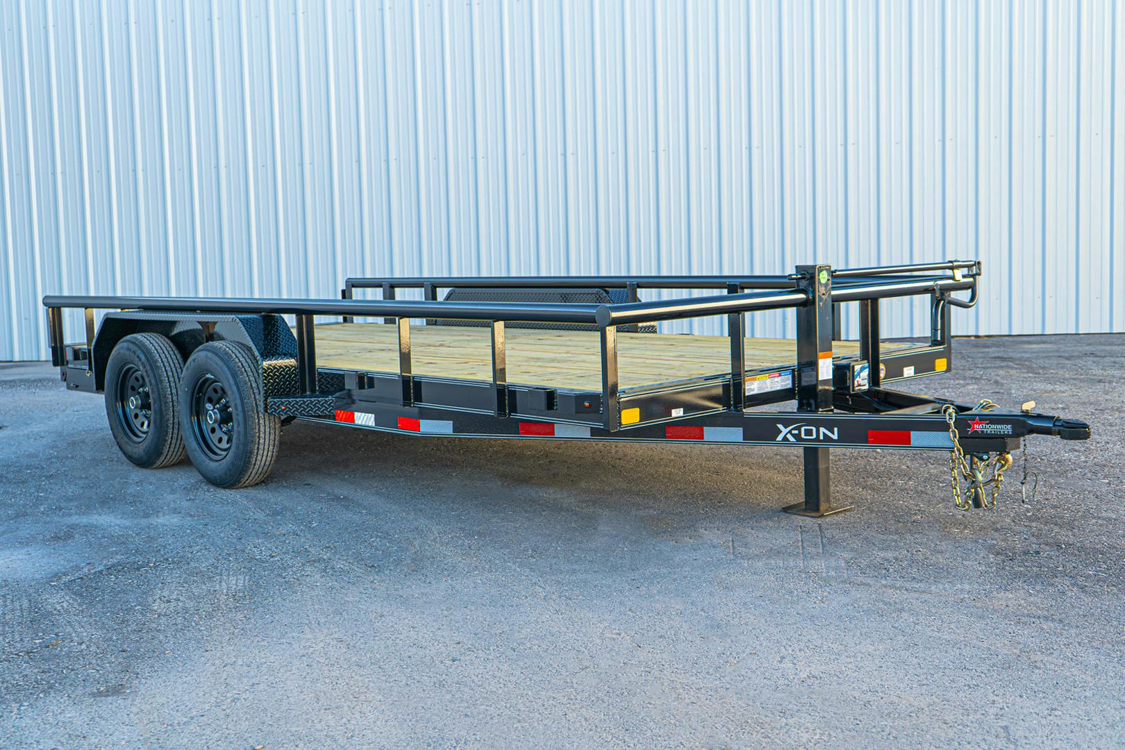 X-ON 16'x83" Equipment Trailer w/ Slide-In Ramps (E2)