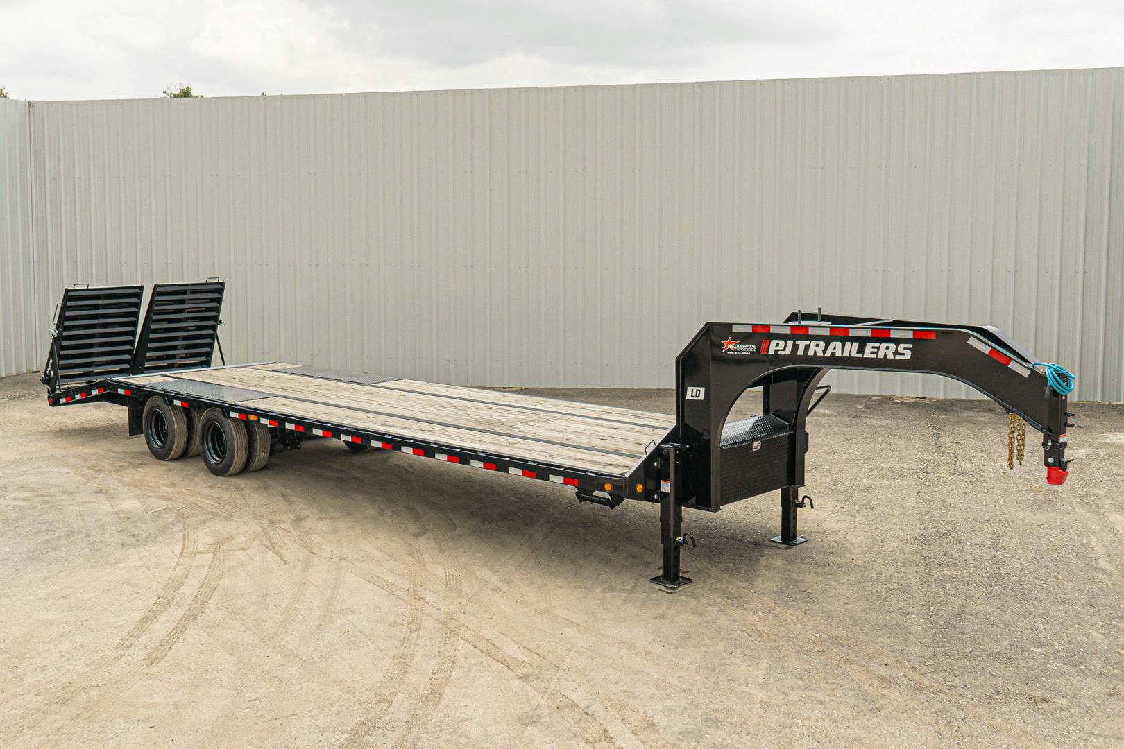PJ Trailers 32'x102" 30k Gooseneck Low Pro Flatbed Trailer w/ Duals (LD) - Stock #88451 - Image 2 of 22