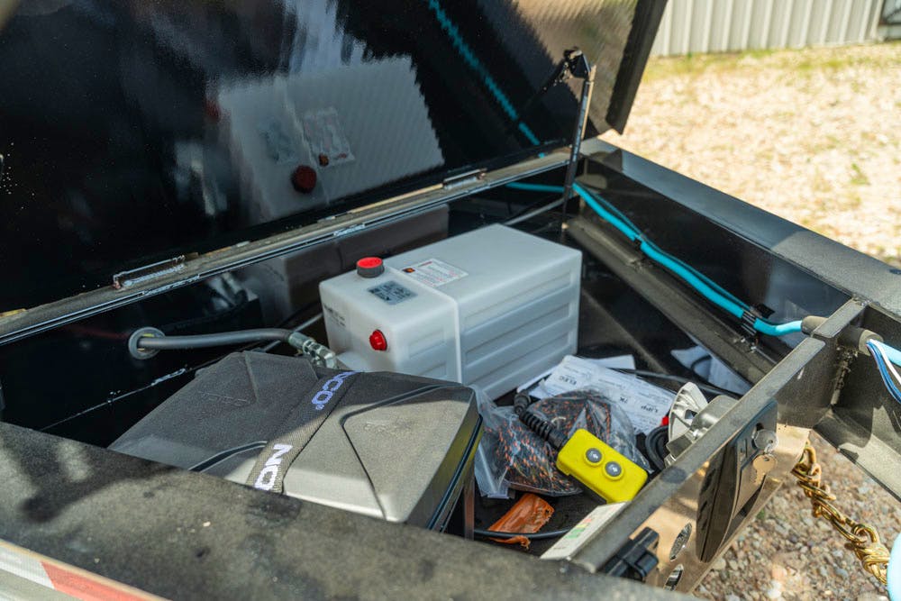 PJ Trailers 14'x83" Telescopic Dump Trailer w/ 4' Sides (DT) - Stock #88464 - Image 6 of 18