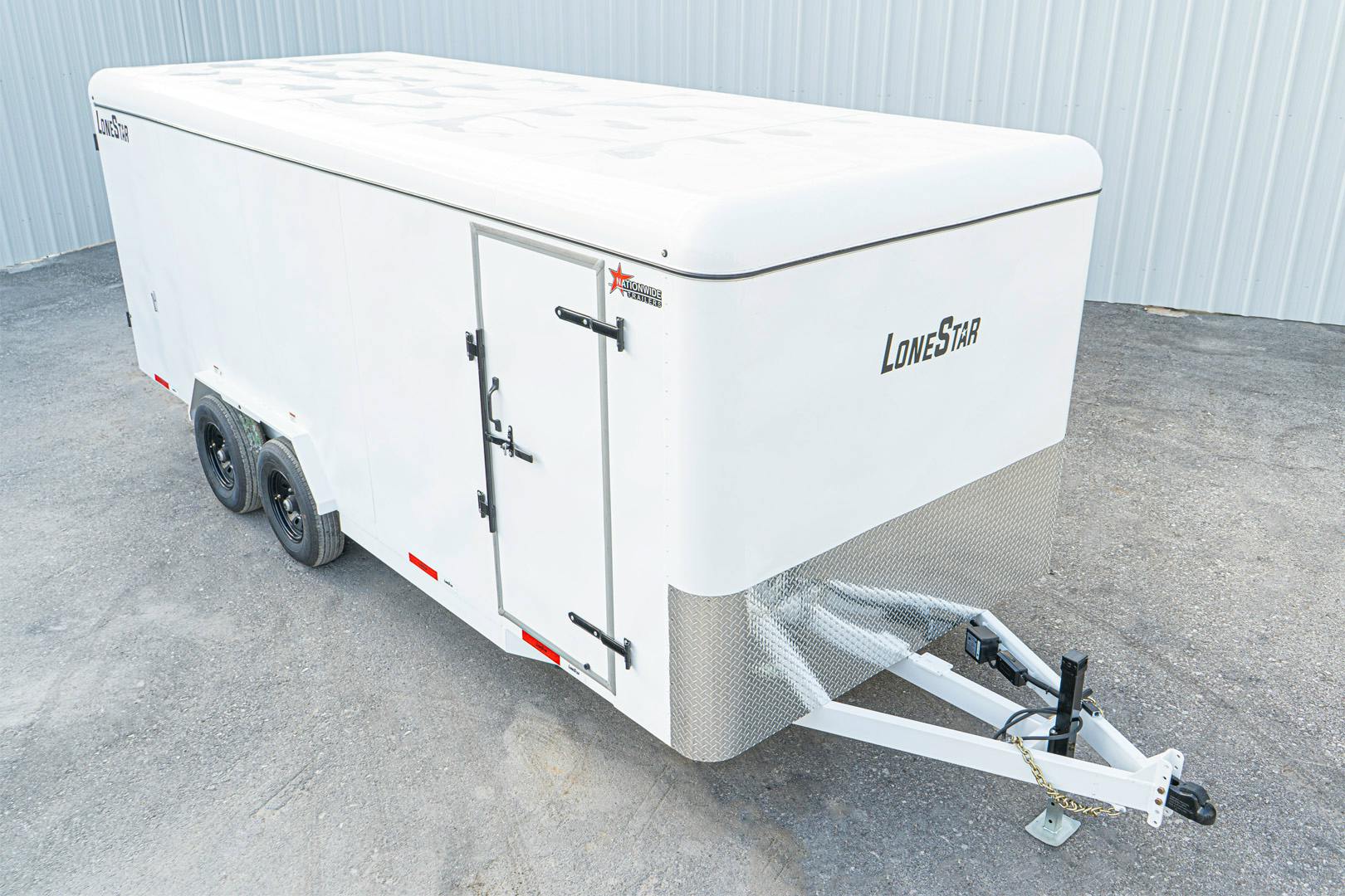 LoneStar 7.10'x20' 14k Steel Enclosed Cargo Trailer w/ Rear Barn Doors (C2) - Stock #88509 - Image 4 of 19