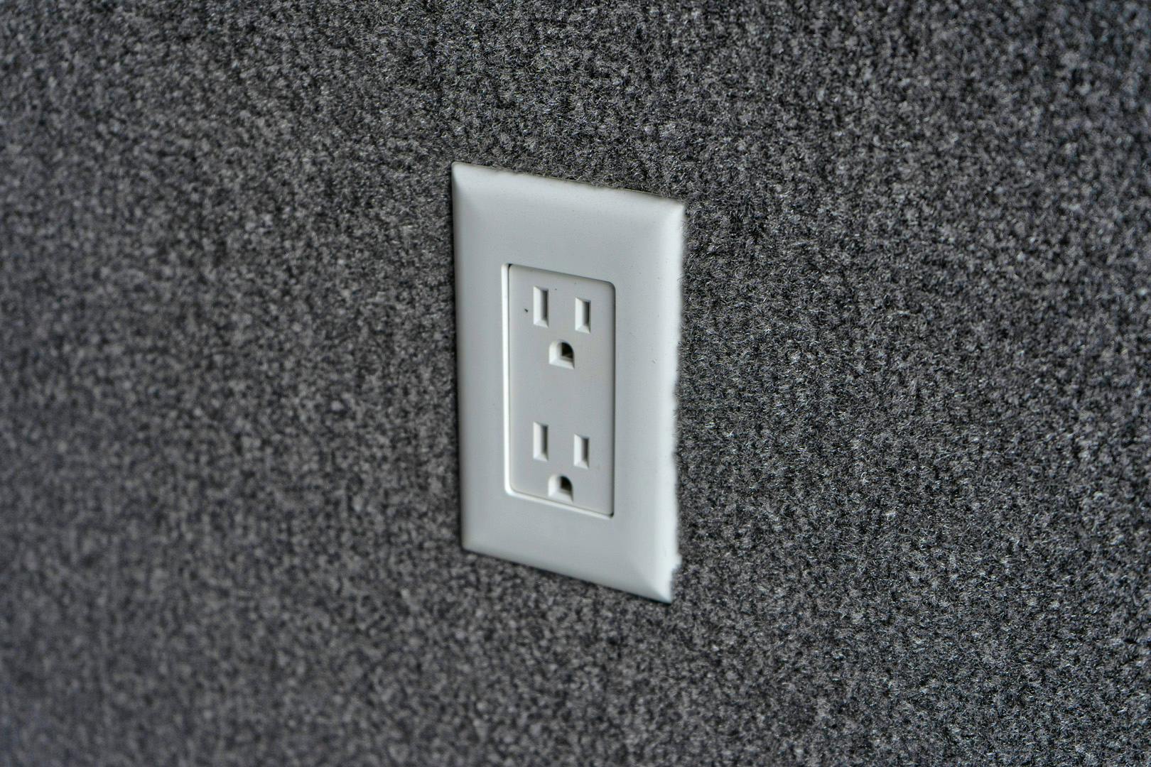 Spartan 8.5'x28' Enclosed Race Trailer w/ Rear Ramp Door (CR) - Stock #88528 - Image 25 of 36