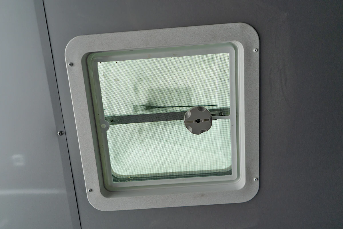 Spartan 8.5'x28' Enclosed Race Trailer w/ Rear Ramp Door (CR) - Stock #88528 - Image 27 of 36 Spartan 8.5'x28' Enclosed Race Trailer w/ Rear Ramp Door (CR) - Stock #88528 - Image 27 of 36