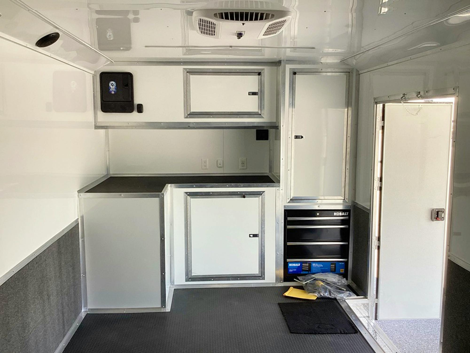 Spartan 8.5'x28' Enclosed Race Trailer w/ Rear Ramp Door (CR) - Stock #88554 - Image 9 of 12