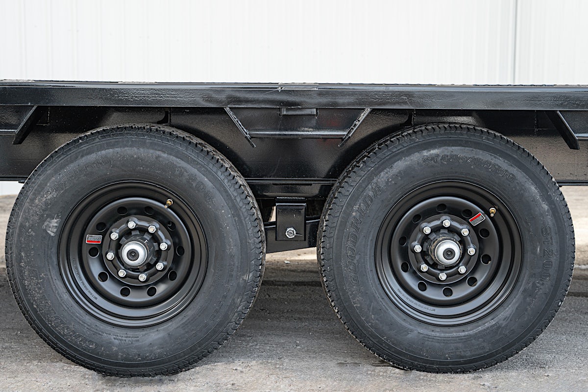 PJ Trailers 24'x102" Gooseneck Low Pro Flatbed Trailer w/ Singles (LS) - Stock #88575 - Image 10 of 17 PJ Trailers 24'x102" Gooseneck Low Pro Flatbed Trailer w/ Singles (LS) - Stock #88575 - Image 10 of 17