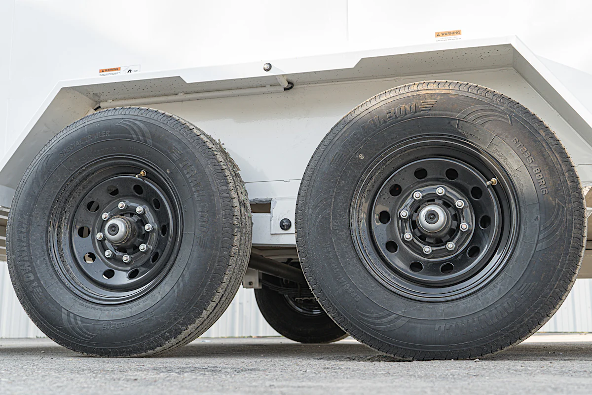 LoneStar 7.10'x20' 14k Steel Enclosed Cargo Trailer w/ Rear Ramp Door (C2) - Stock #88614 - Image 10 of 17 LoneStar 7.10'x20' 14k Steel Enclosed Cargo Trailer w/ Rear Ramp Door (C2) - Stock #88614 - Image 10 of 17