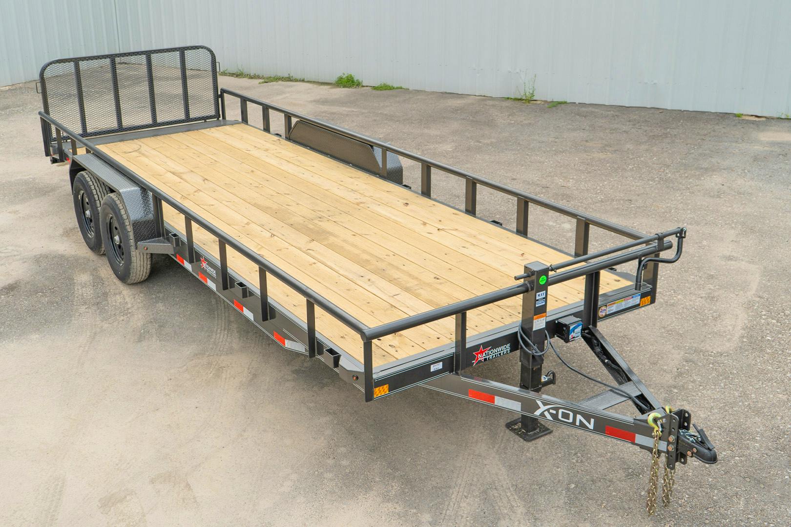 X-ON 22'x83" Utility Trailer w/ 2' Dovetail & 3' Gate (U2)