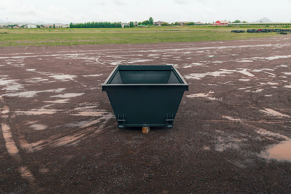 ARC Trailers 14' 14 Yard Multi-purpose Roll Off Dumpster (MDB) - Stock #88624 - Image 4 of 8 ARC Trailers 14' 14 Yard Multi-purpose Roll Off Dumpster (MDB) - Stock #88624 - Image 4 of 8