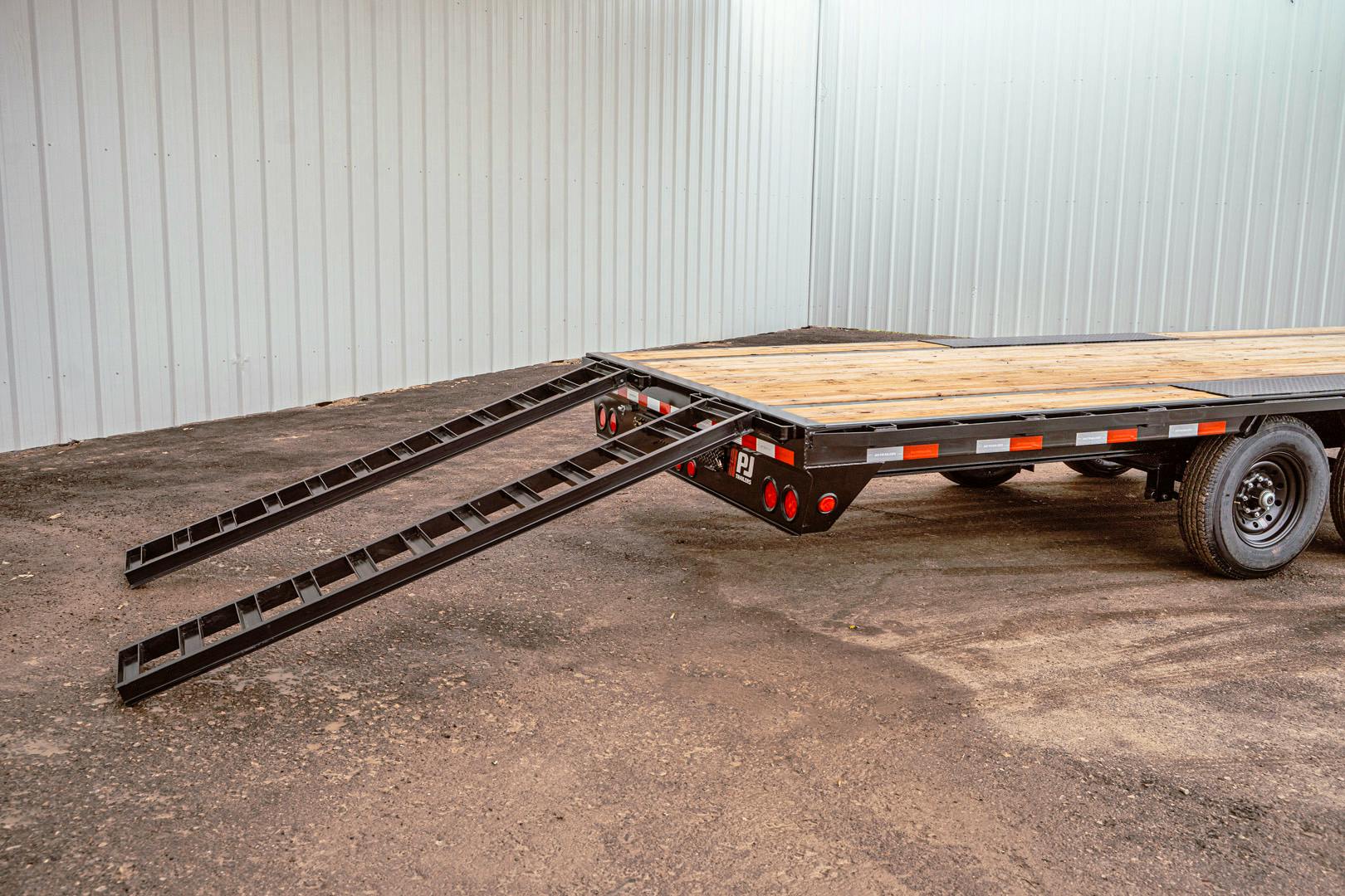 PJ Trailers 20'x102" Gooseneck Low Pro Flatbed Trailer w/ Singles (LS) - Stock #88662 - Image 14 of 19