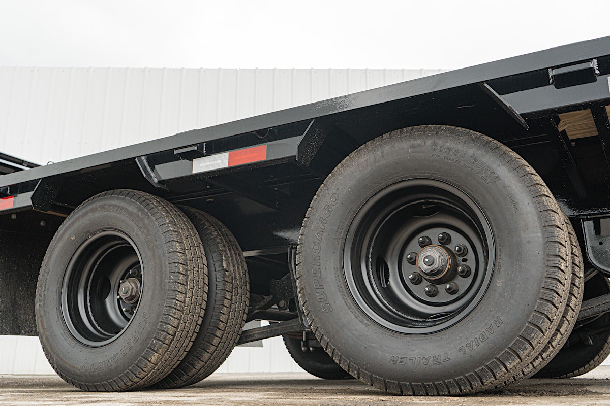 PJ Trailers 40'x102" Gooseneck Low Pro Flatbed Trailer w/ Duals (LD) - Stock #88669 - Image 20 of 28 PJ Trailers 40'x102" Gooseneck Low Pro Flatbed Trailer w/ Duals (LD) - Stock #88669 - Image 20 of 28