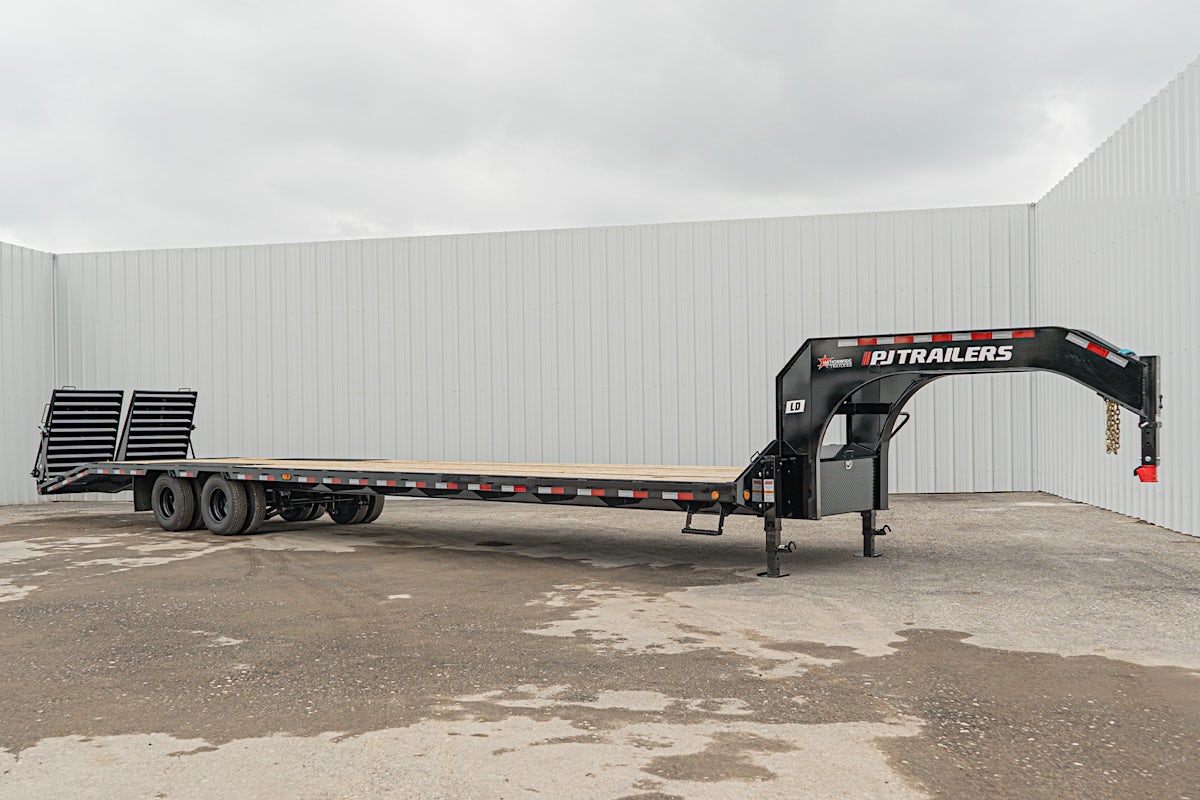 PJ Trailers 40'x102" Gooseneck Low Pro Flatbed Trailer w/ Duals (LD) - Stock #88669 - Image 4 of 28 PJ Trailers 40'x102" Gooseneck Low Pro Flatbed Trailer w/ Duals (LD) - Stock #88669 - Image 4 of 28